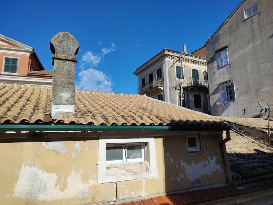 Mary'S Bright Apartment - Corfu Old Town Bagian luar foto